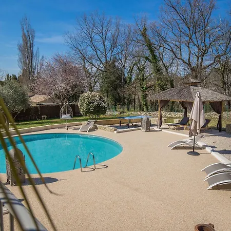 Hébergement de vacances El Sama-in Jacuzzi Et Piscine Chauffée LʼIsle-sur-la-Sorgue